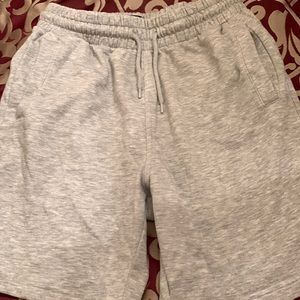 H&M Shorts. Light Gray. Excellent condition